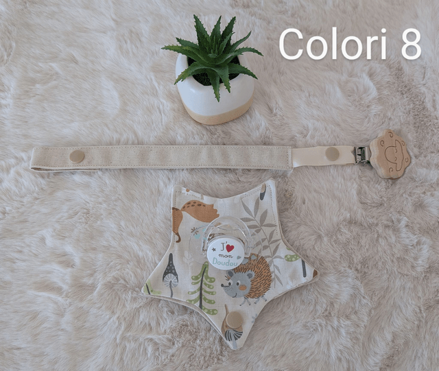 Attache tétine avec pochette de rangement 