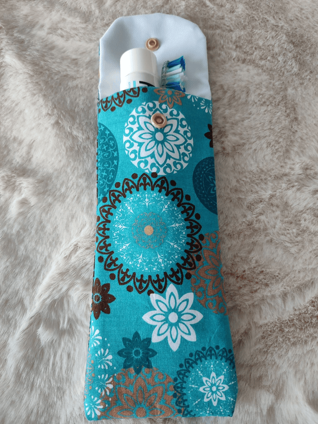 étui de voyage pour brosse à dents et dentifrice (1)