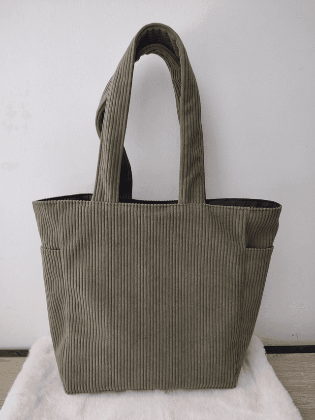 Sac cabas (plusieurs coloris au choix)